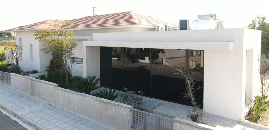 Agios Ioannis, Malounta, Nicosia